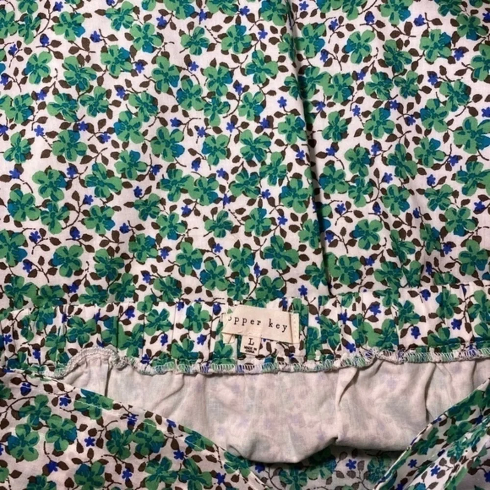 𝅺copper key floral skirt size-L‎ juniors